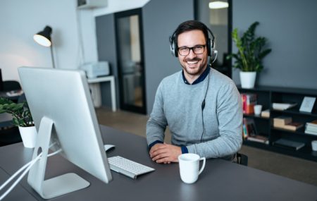 remote-call-centre-with-remotedesk remote-call-centre-with-remotedesk